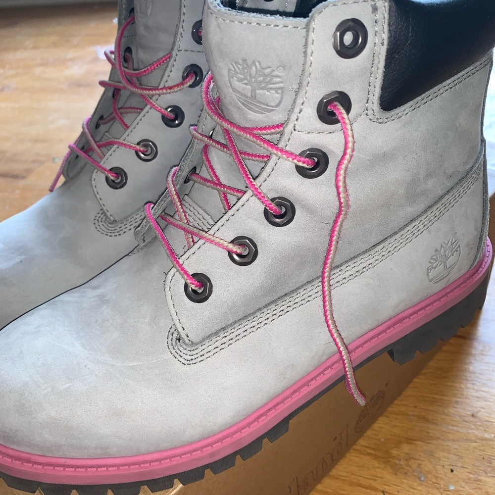 Timberlands - Picture 3 of 4